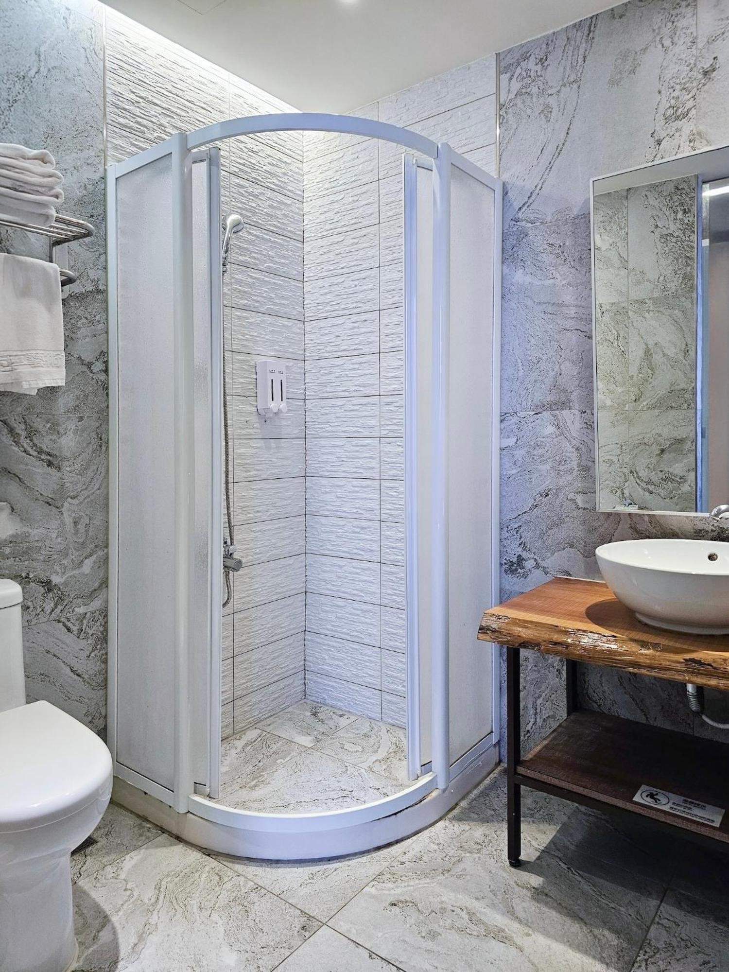 Herb Art Hotel Luodong Buitenkant foto
